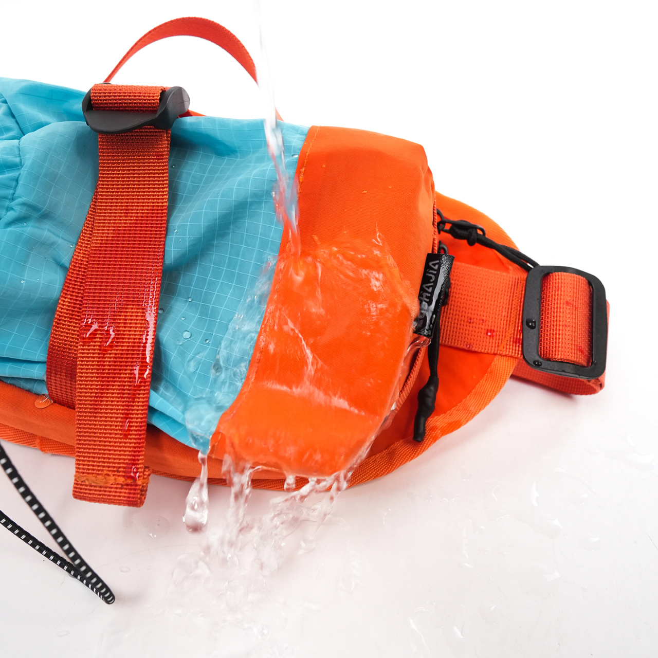 حقيبة كروس بودي للجنسين - تصمي - مراجعة Hydration Pack Outdoor وسعره